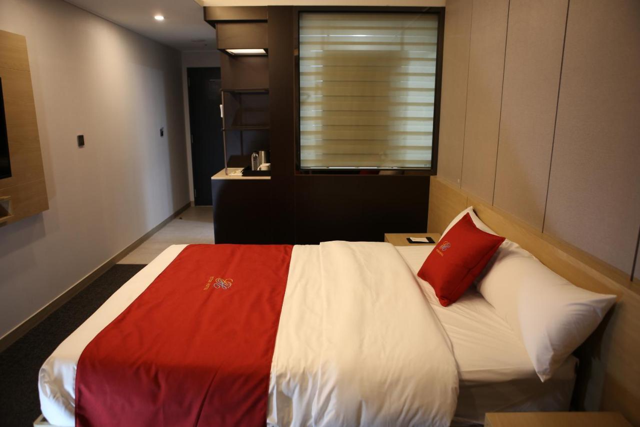 Chuncheon Eston Hotel Exterior photo