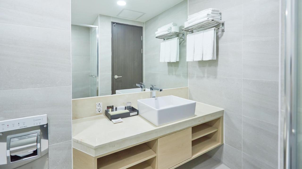 Chuncheon Eston Hotel Exterior photo